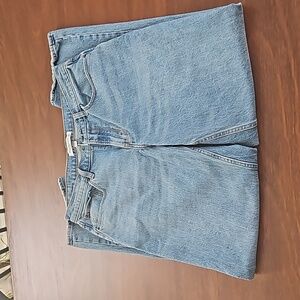 Abercrombie & Fitch the straight mid rise